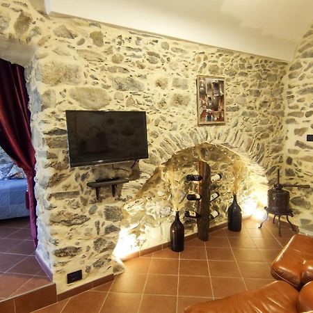 Casa Bertagna Apartman Rocchetta Nervina Kültér fotó